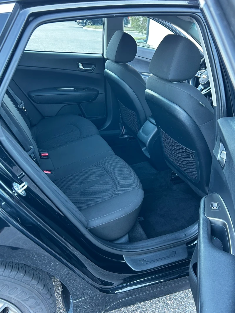 Kia Optima, снимка 15 - Автомобили и джипове - 53024822