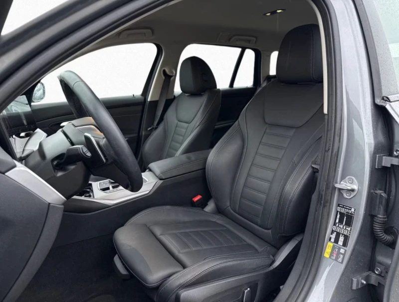 BMW 330 e* xDrive* HUD* Adaptive LED* Memory, снимка 6 - Автомобили и джипове - 53285560