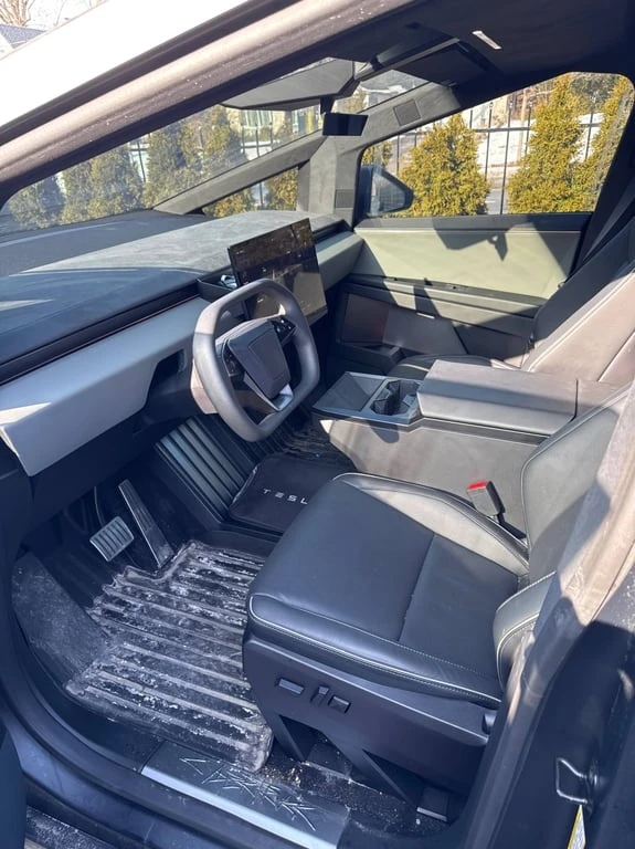 Tesla Cybertruck * Cyberbeast * CARFAX * БЕЗ ПЪРВОНАЧАЛНА ВНОСКА, снимка 5 - Автомобили и джипове - 53053701