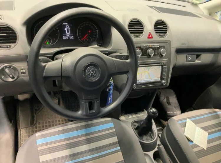 VW Caddy LPG 1.6i, снимка 9 - Автомобили и джипове - 56406775