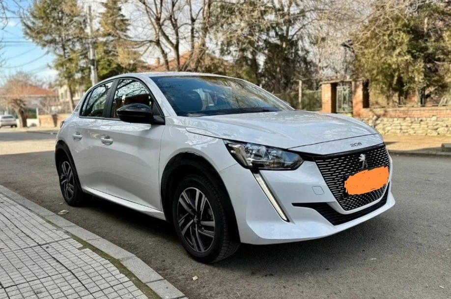 Peugeot 208 e208 50kwh 136ps, снимка 1