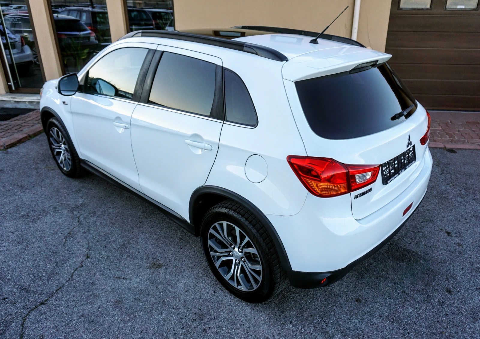 Mitsubishi ASX 2.2DID INSTYLE PANORAMIC 4WD AUTO CAMERA - изображение 4