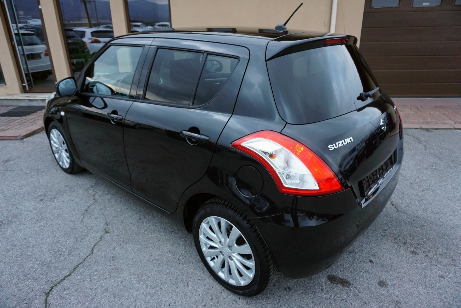 Suzuki Swift 1.3 DDIS GL TOP KEYLESSGO - изображение 4