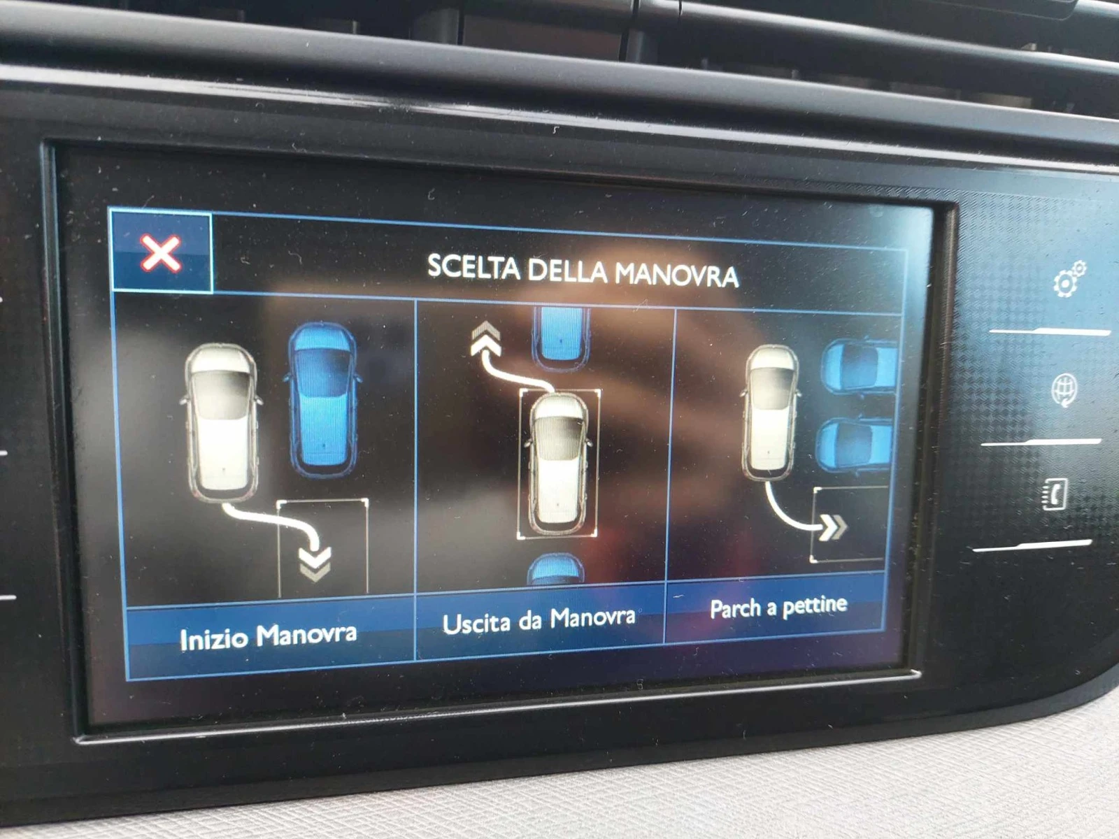 Citroen C4 Picasso 2, 0d 150ps AUTOMATIC | Mobile.bg   12