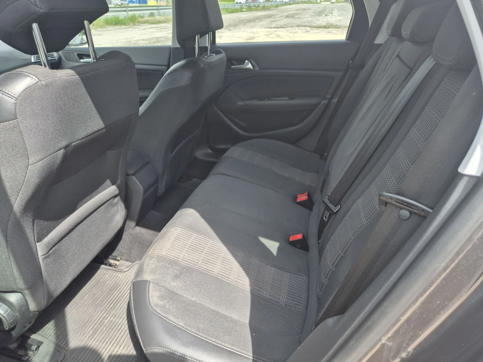 Peugeot 308 1.6D - изображение 9