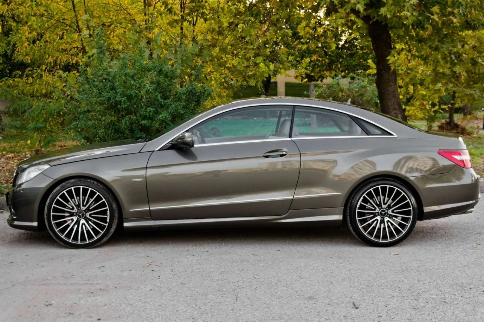 Mercedes-Benz E 250  - изображение 4