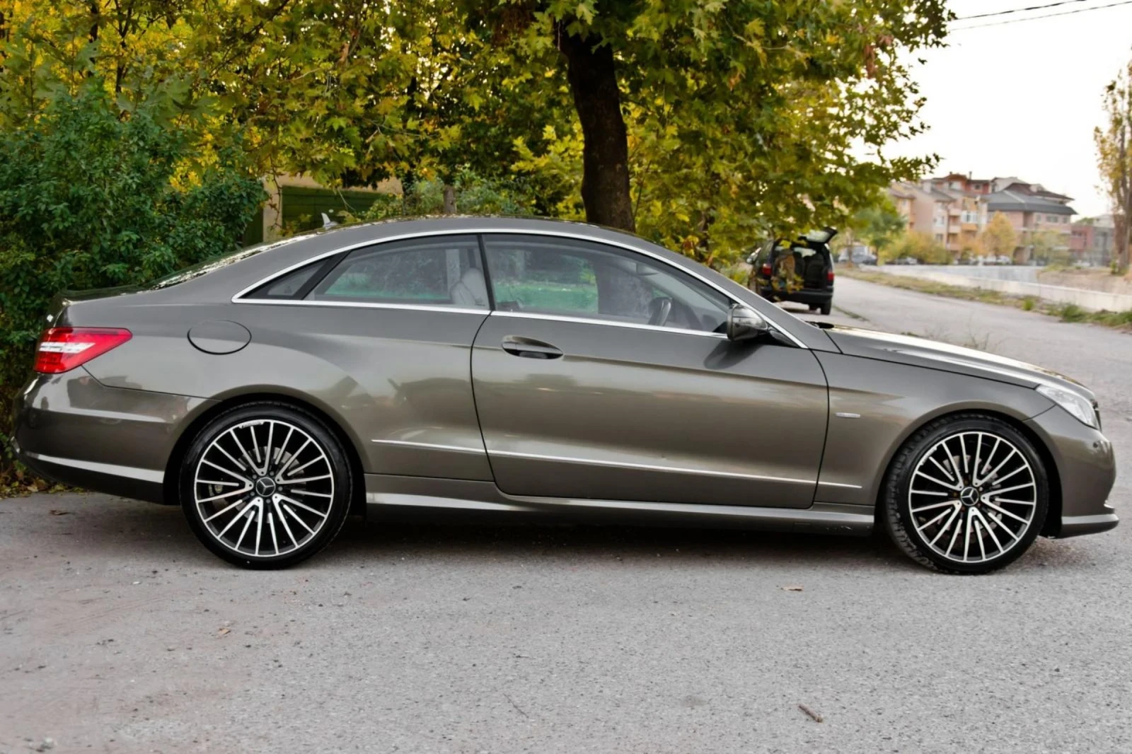 Mercedes-Benz E 250  - изображение 7