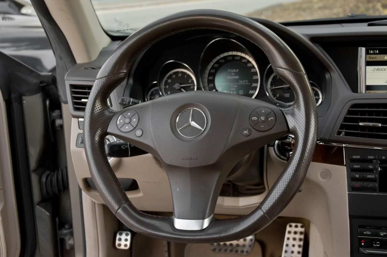 Mercedes-Benz E 250  - изображение 9