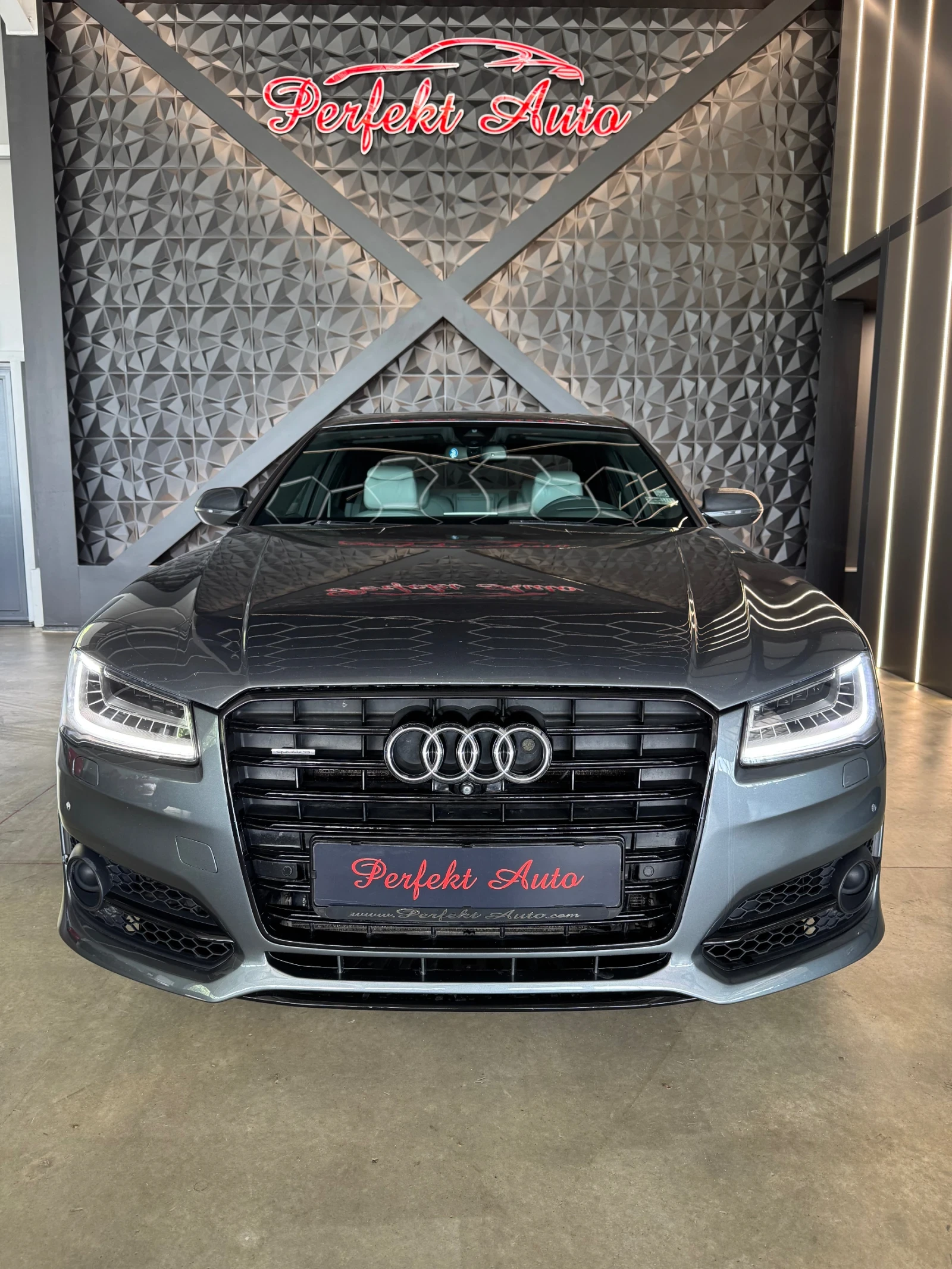 Audi A8 4.2 TDI QUATTRO* FULL Екстри* BOSE* HEAD UP*  - изображение 2
