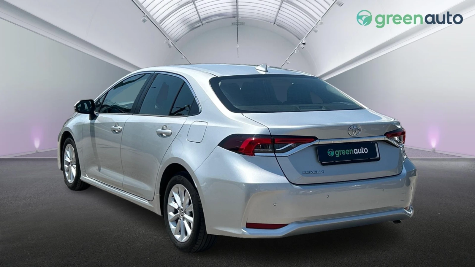 Toyota Corolla 1.6i, Месечна вноска от 488 лв. - изображение 7