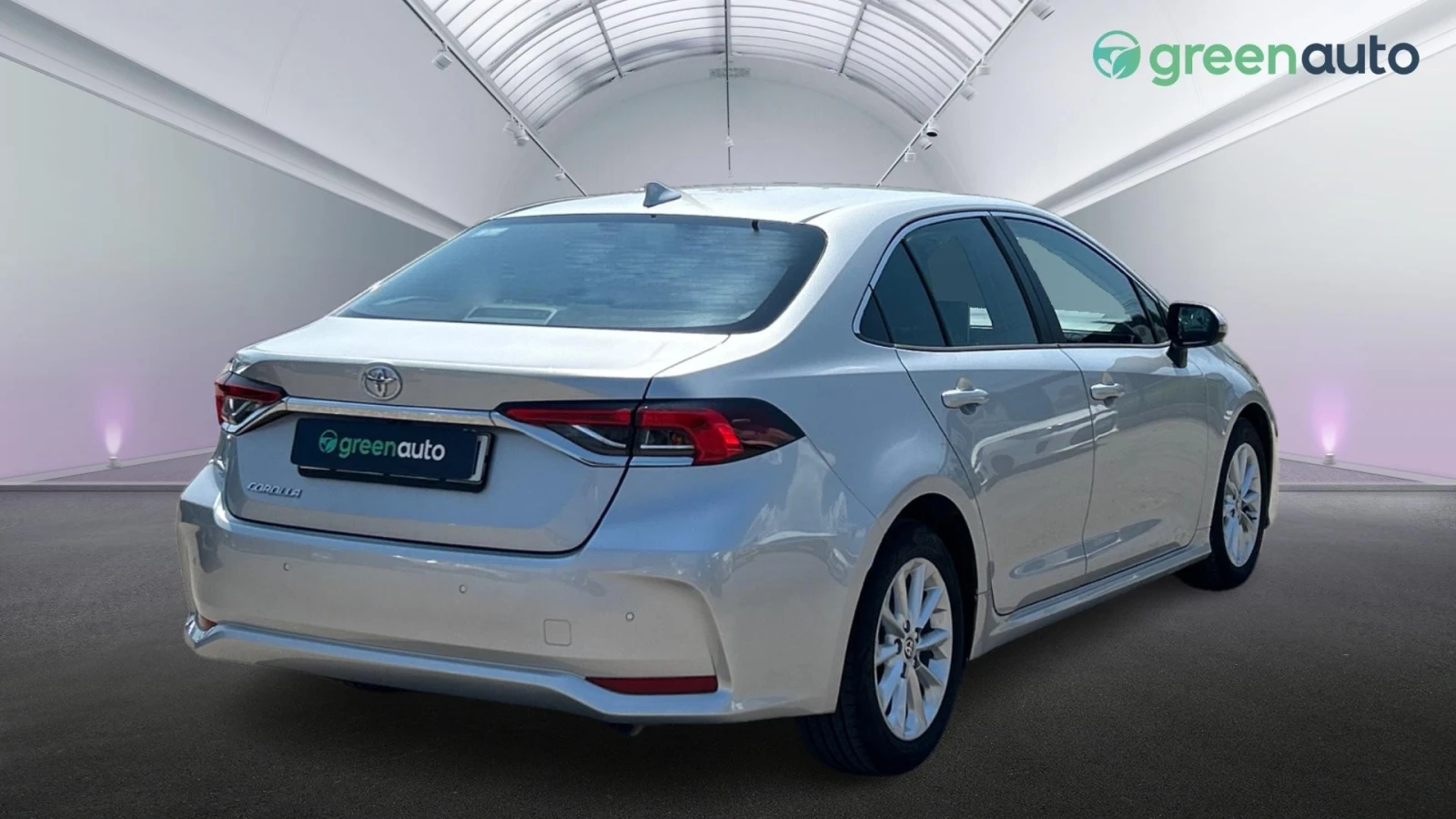 Toyota Corolla 1.6i, Месечна вноска от 488 лв. - изображение 2