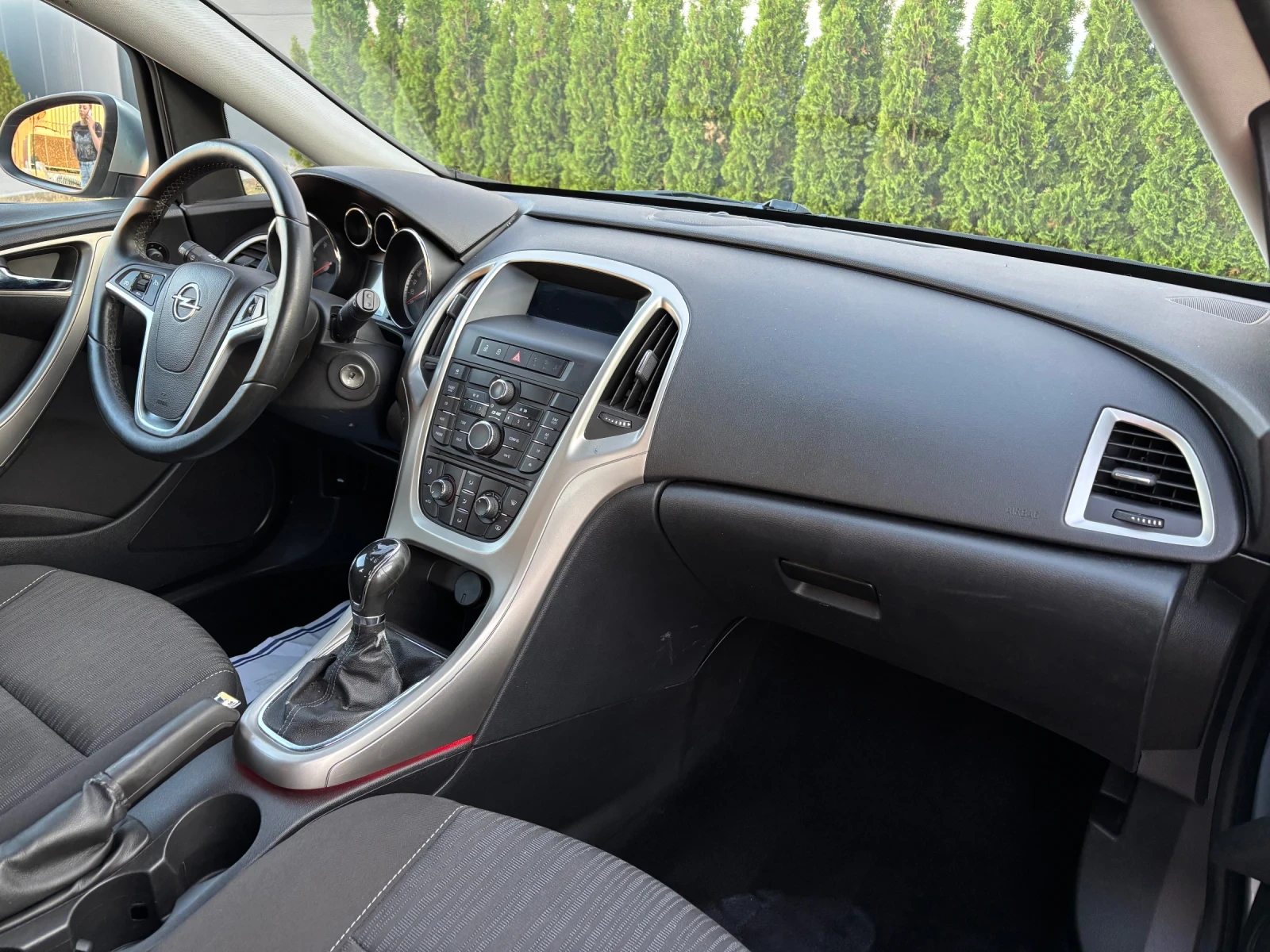 Opel Astra 1.7 CDTI/110 Коня/Италия/Реални километри/Сервизна - изображение 10