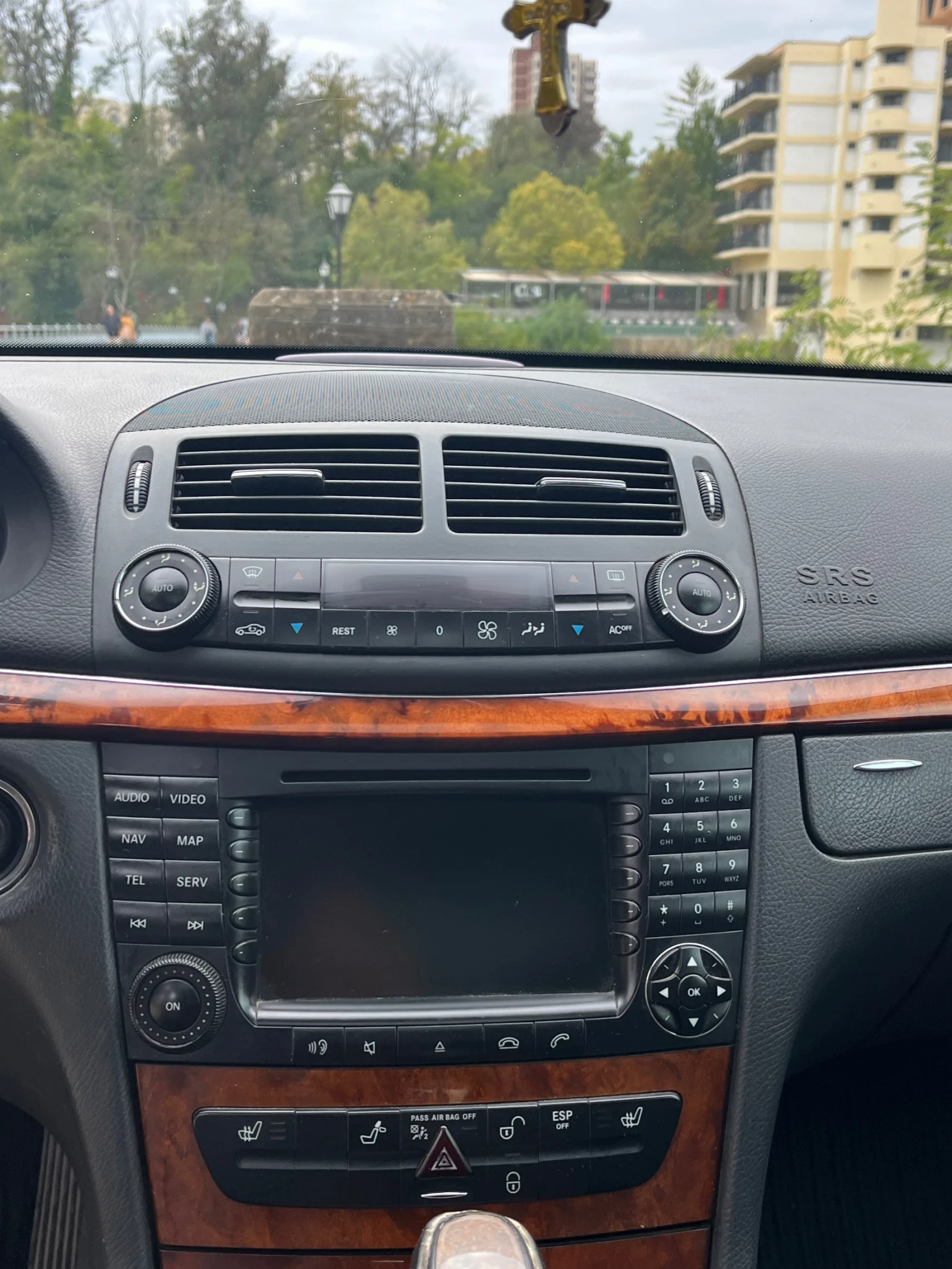 Mercedes-Benz E 280 | Mobile.bg — изображение 13