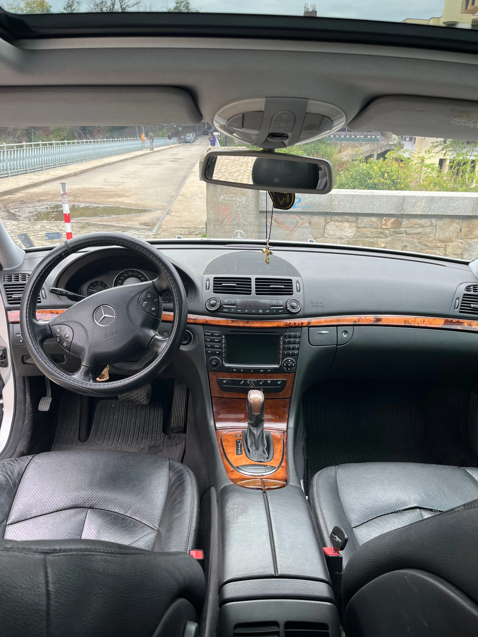 Mercedes-Benz E 280 | Mobile.bg — изображение 11