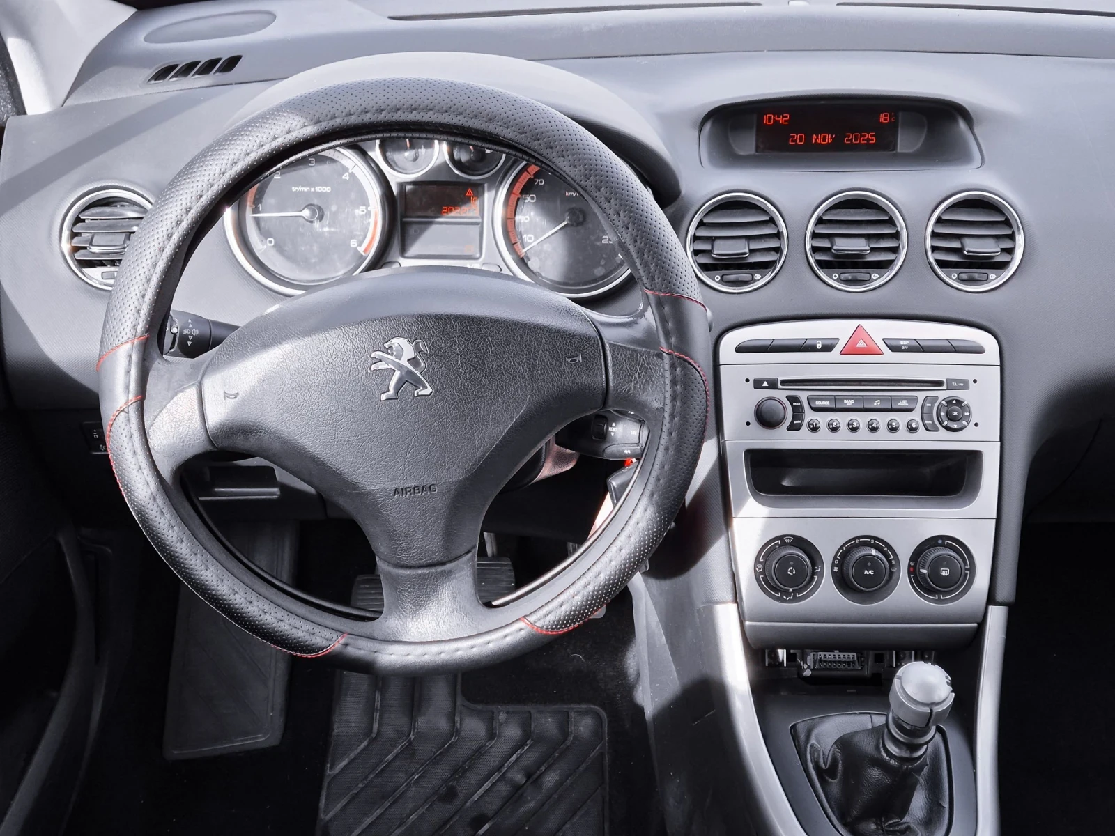 Peugeot 308 SW 1.6 HDI 6ск | Запазена в супер състояние - изображение 5