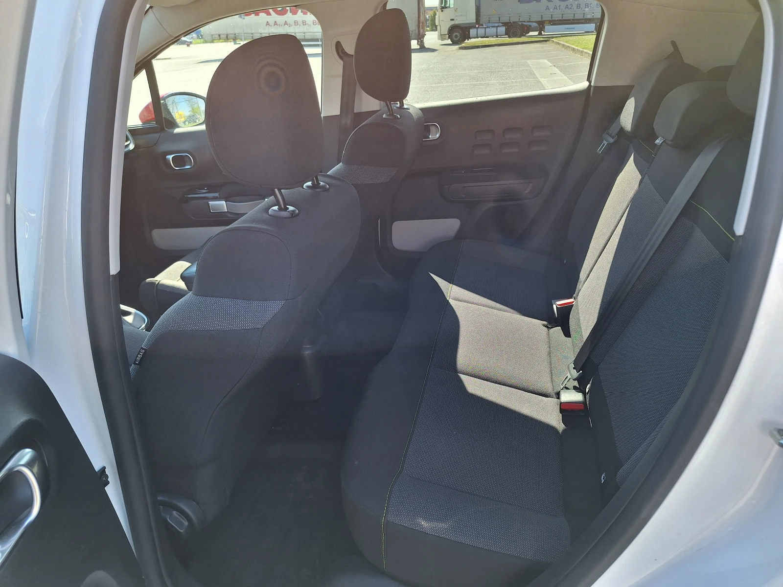 Citroen C3 SHINE PureTech 110 S&S EAT6 E6 �������� | Mobile.bg � ����������� 8