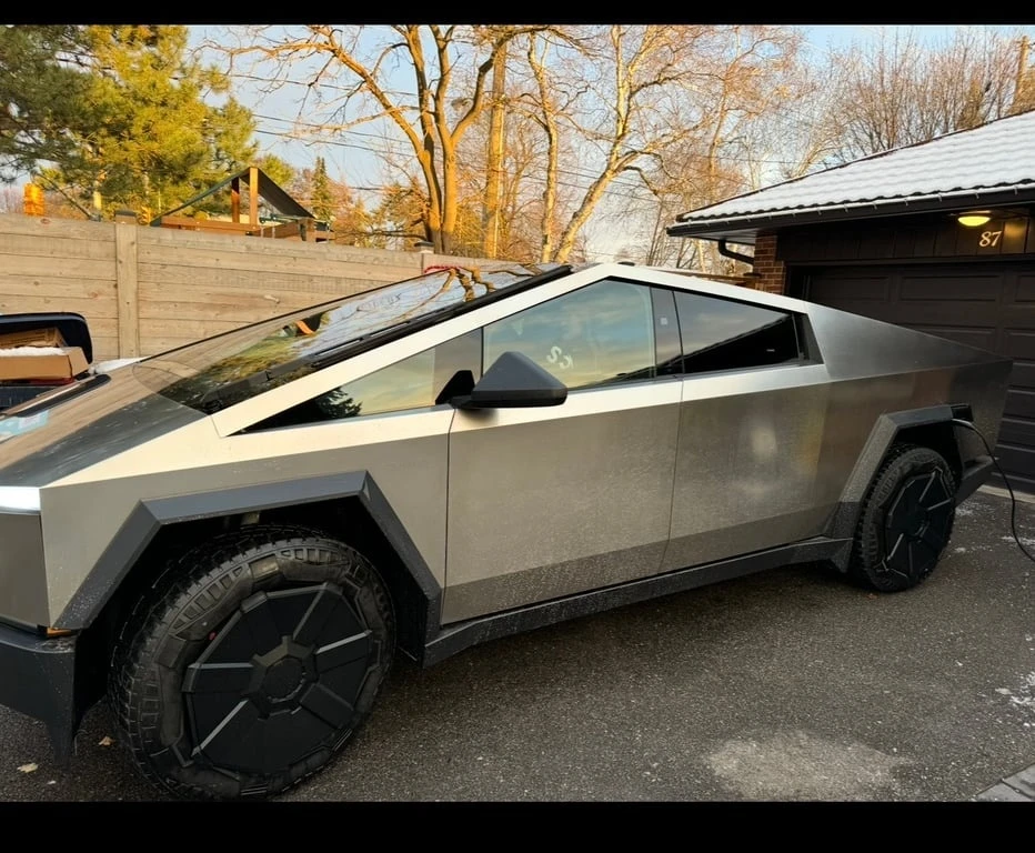 Tesla Cybertruck * Cyberbeast * CARFAX * ��� ������������ ������ | Mobile.bg � ����������� 10