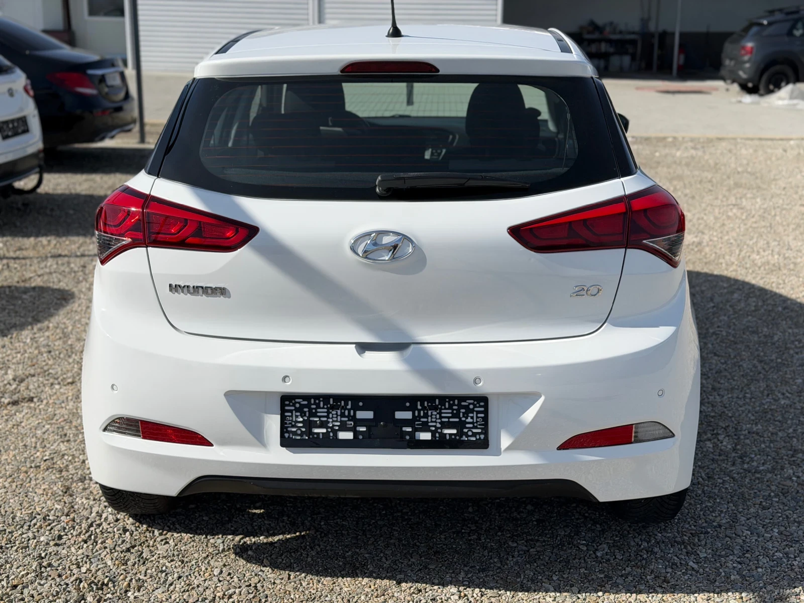 Hyundai I20 1.2i/85hp/SERVICE BOOK/EVRO6/ - изображение 6
