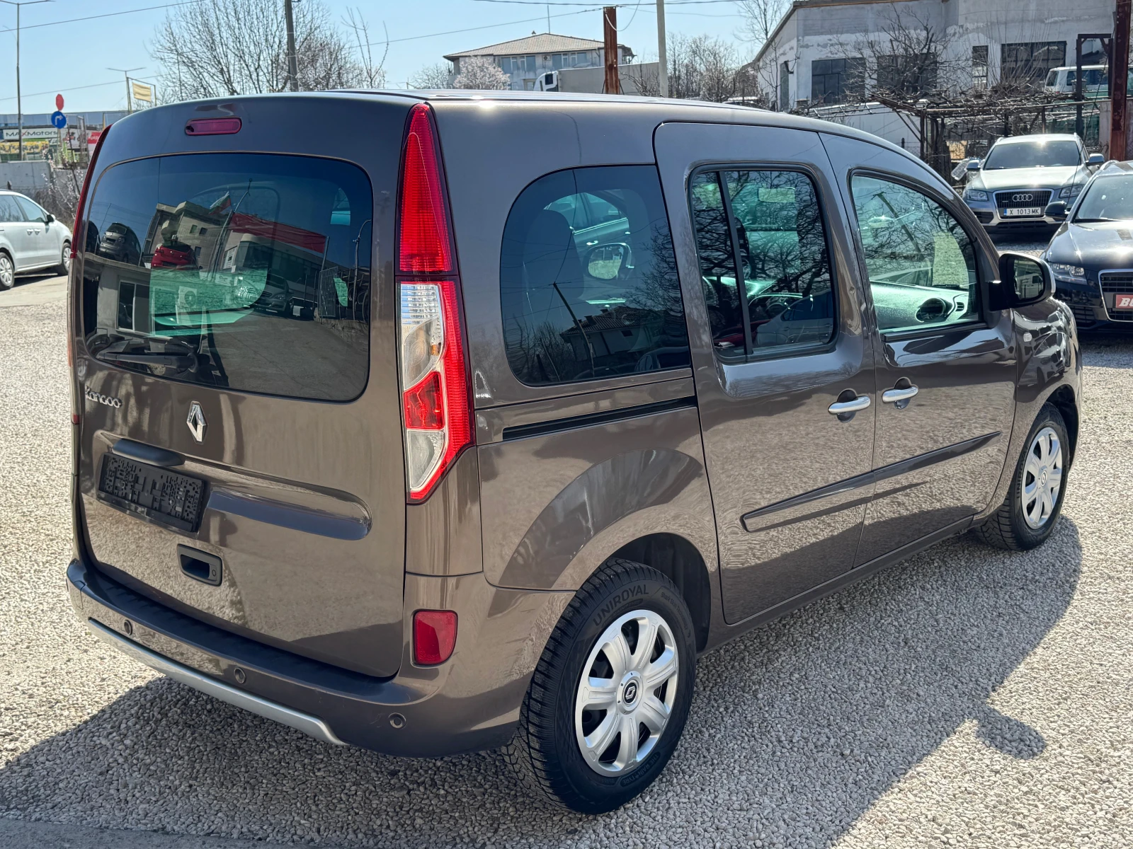 Renault Kangoo ЕURO-6, снимка 4 - Автомобили и джипове - 53845333