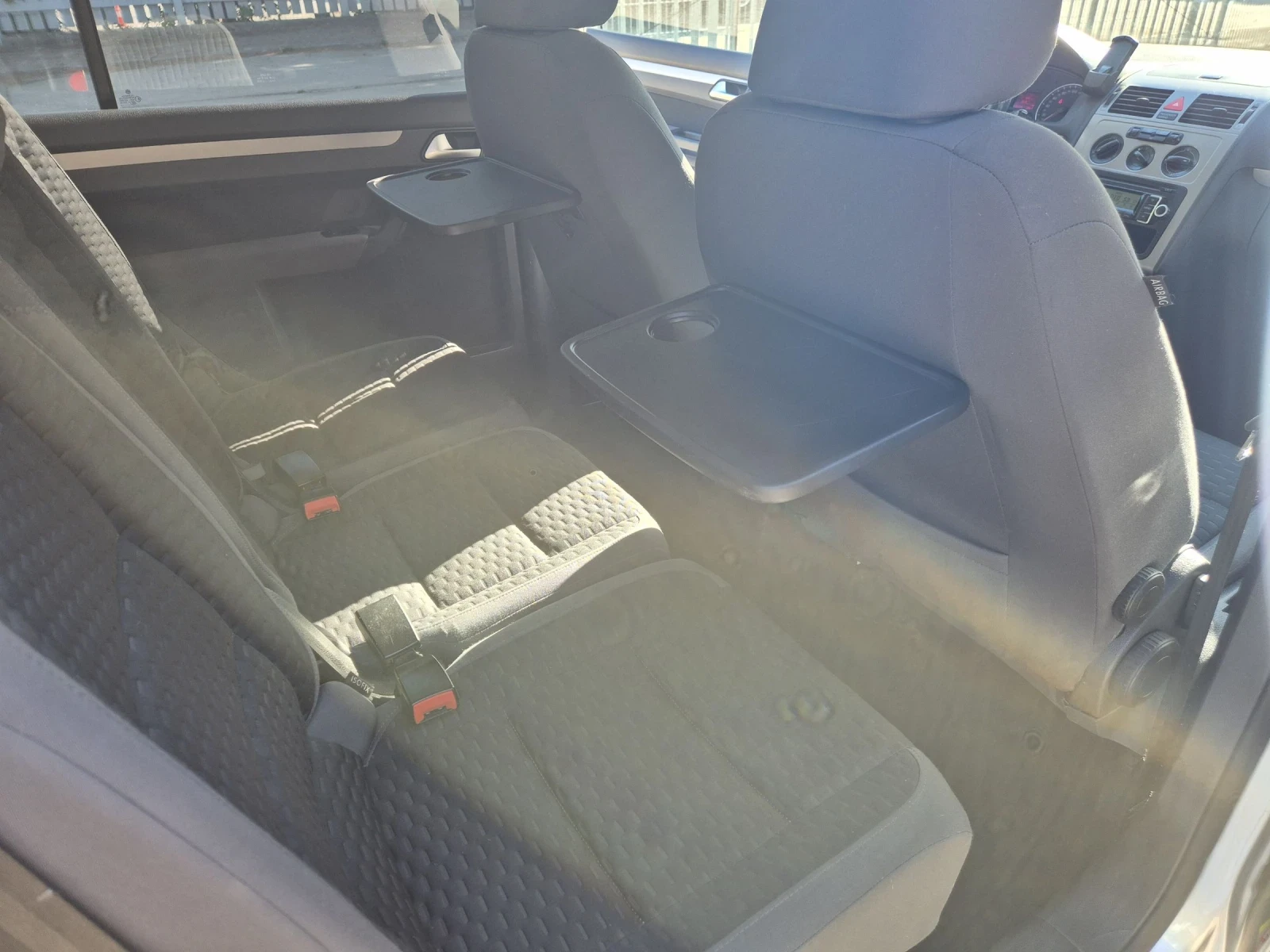 VW Touran 1.9  105 К.С.  6 СКОРОСТИ , снимка 13 - Автомобили и джипове - 54694860