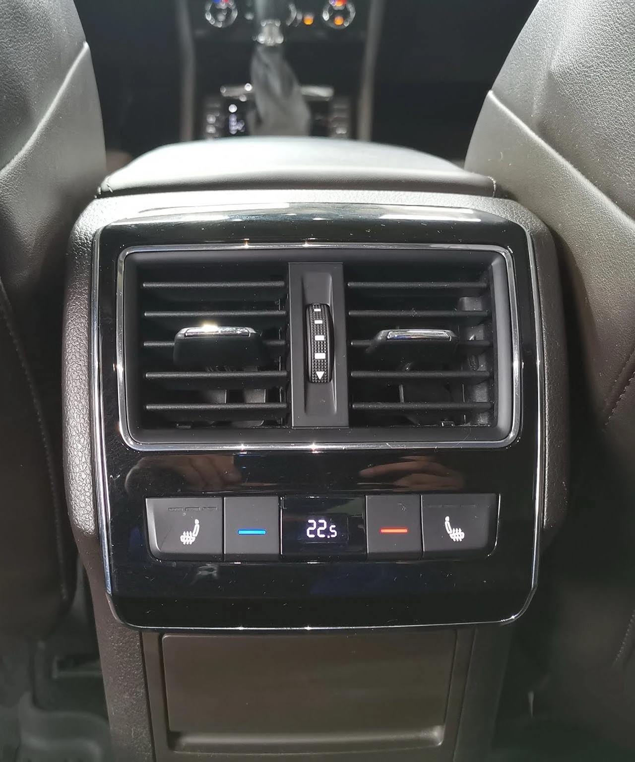 Skoda Superb L&K, снимка 15 - Автомобили и джипове - 54849409