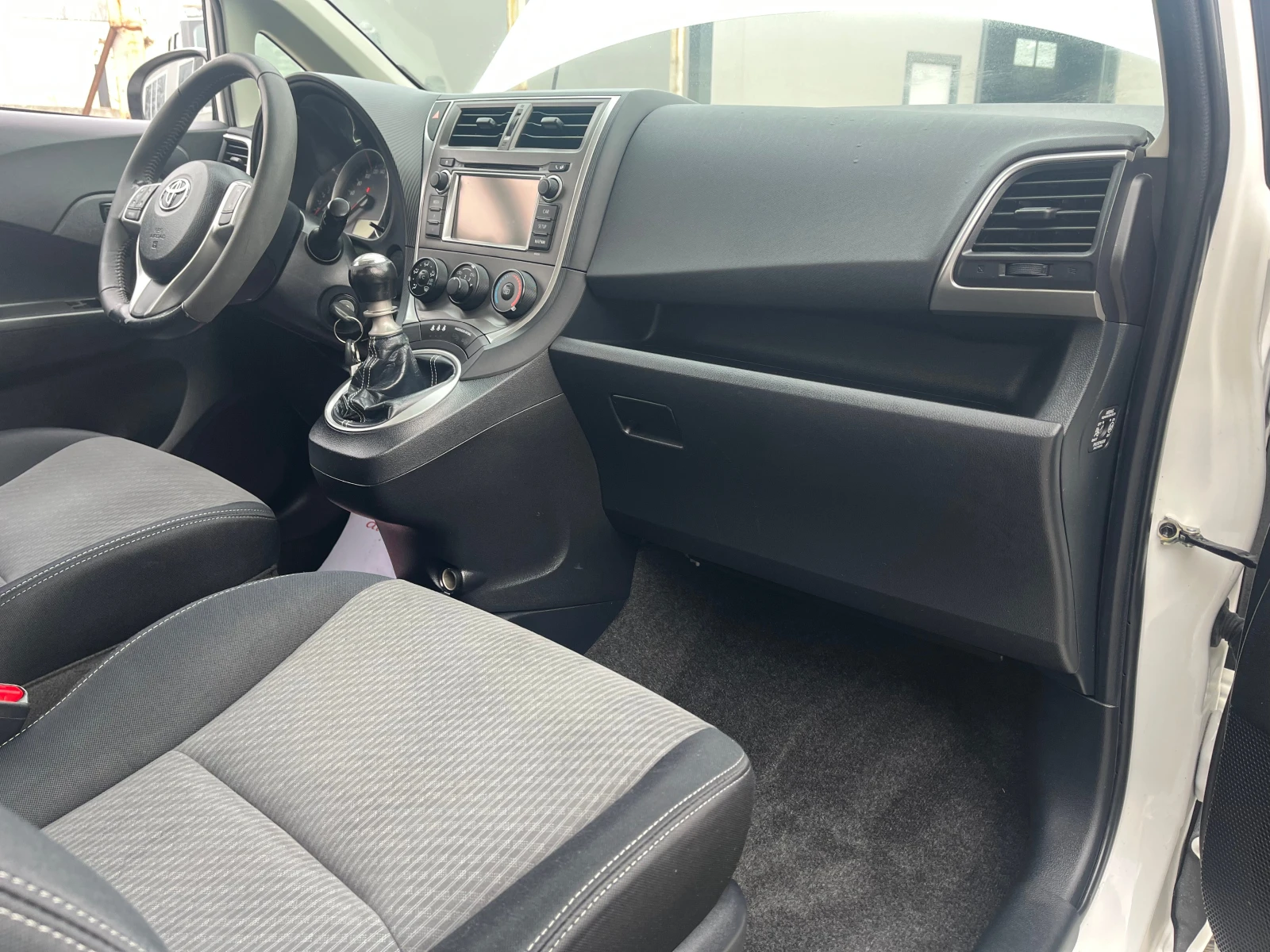 Toyota Verso S 1.33 i | Mobile.bg � ����������� 11
