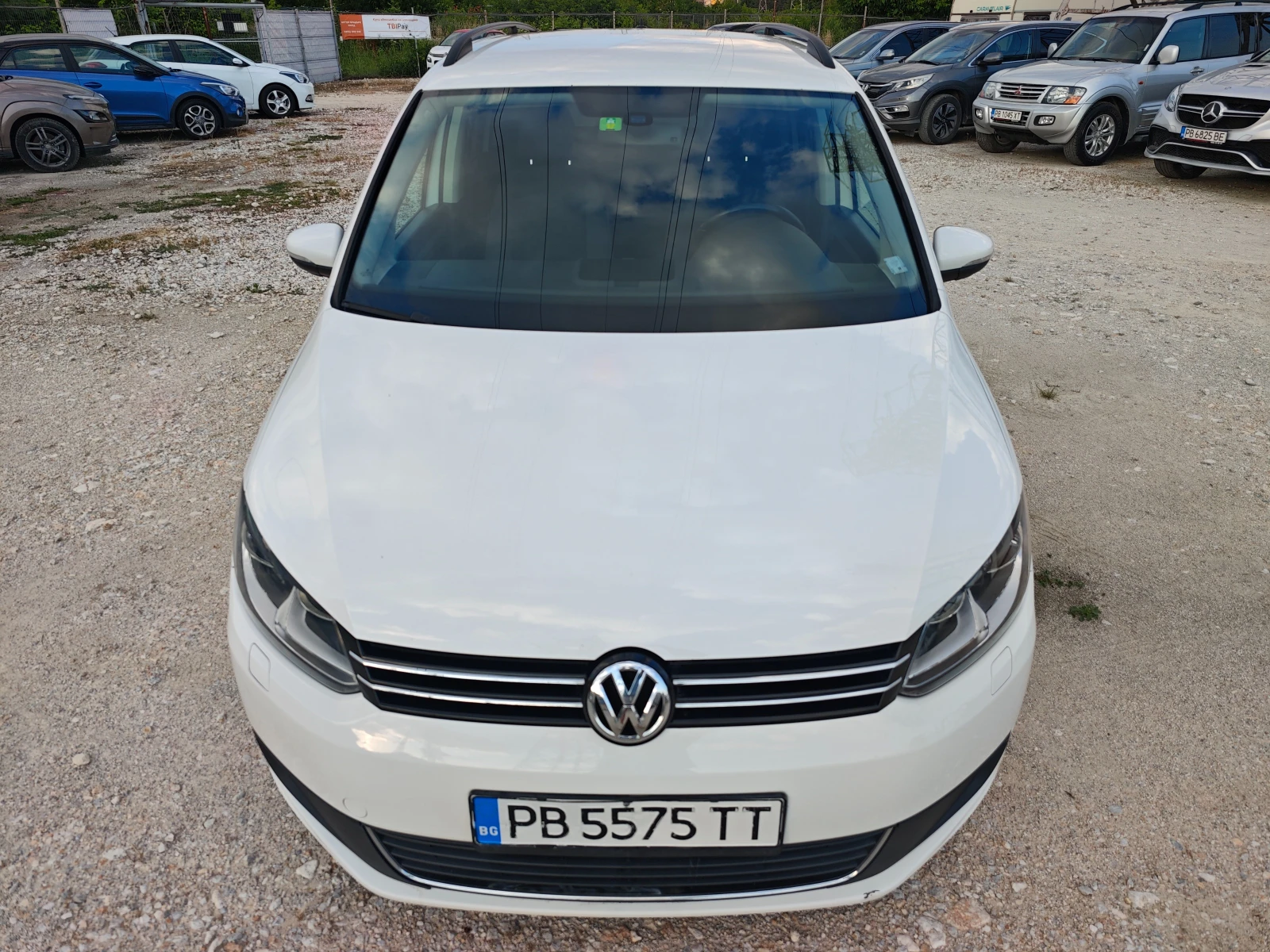 VW Touran 1.6TDI / DSG, снимка 10 - Автомобили и джипове - 55054539