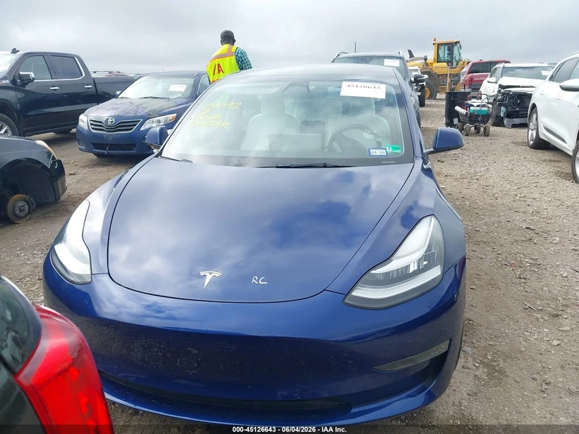Tesla Model 3 Long Range Dual Motor All-Wheel Drive, снимка 13 - Автомобили и джипове - 55272165