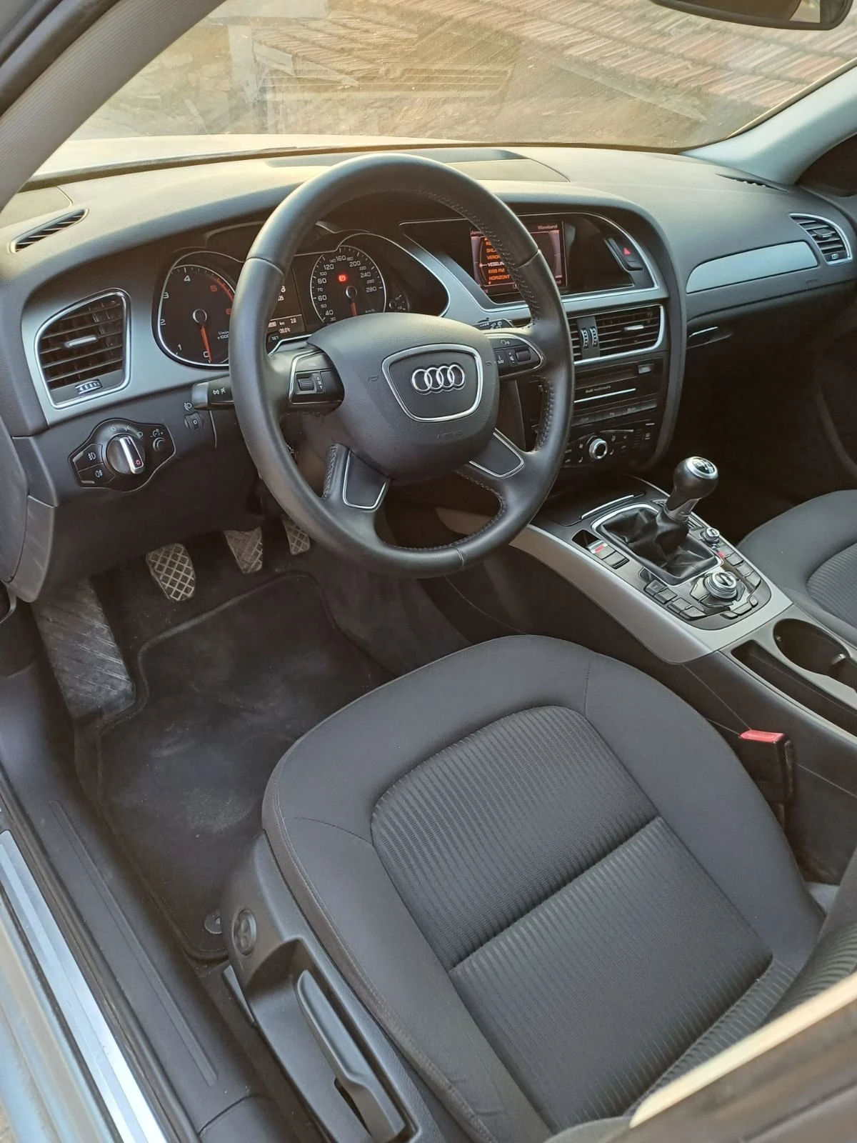 Audi A4 2.0 тди, снимка 5 - Автомобили и джипове - 55277814