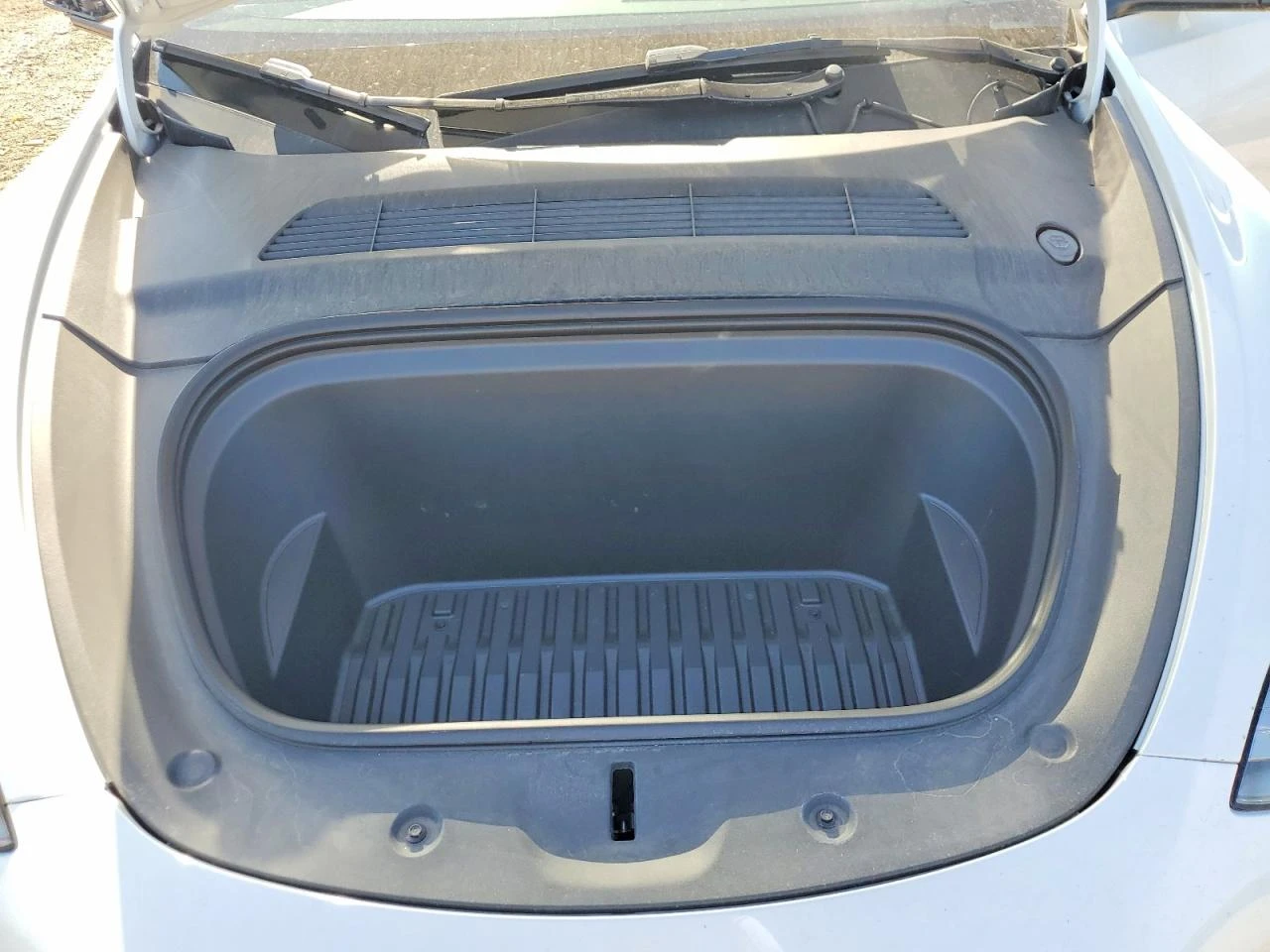 Tesla Model Y LONG RANGE /AWD, снимка 11 - Автомобили и джипове - 55342512