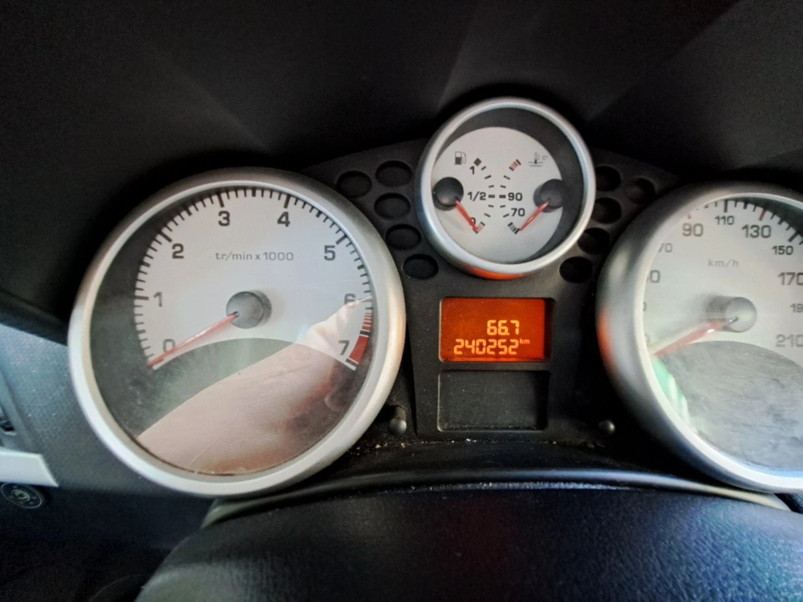 Peugeot 207, снимка 9 - Автомобили и джипове - 55905215