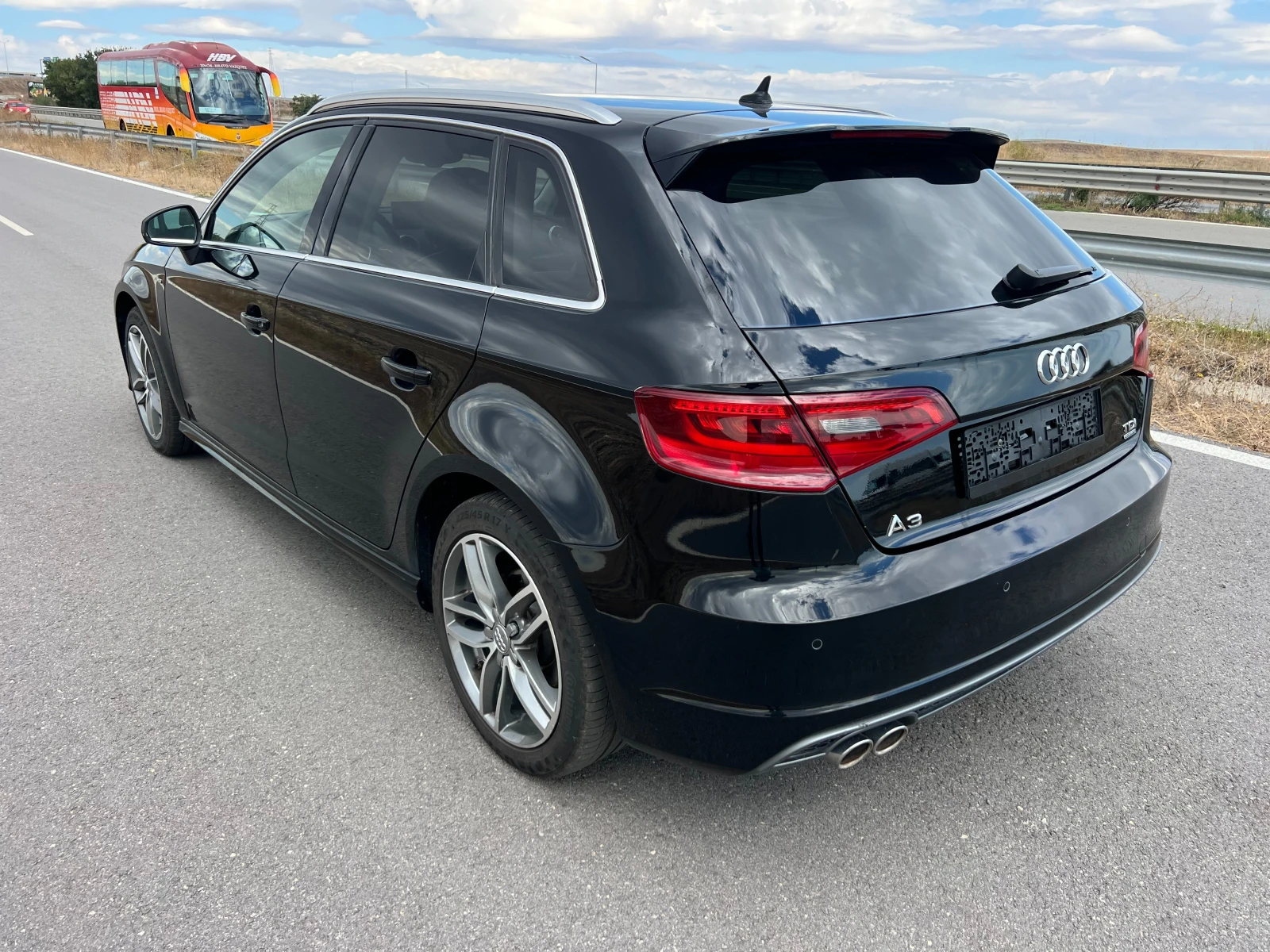 Audi A3 2.0TDI QUATTRO 3X S line FULL LED, снимка 5 - Автомобили и джипове - 56260747