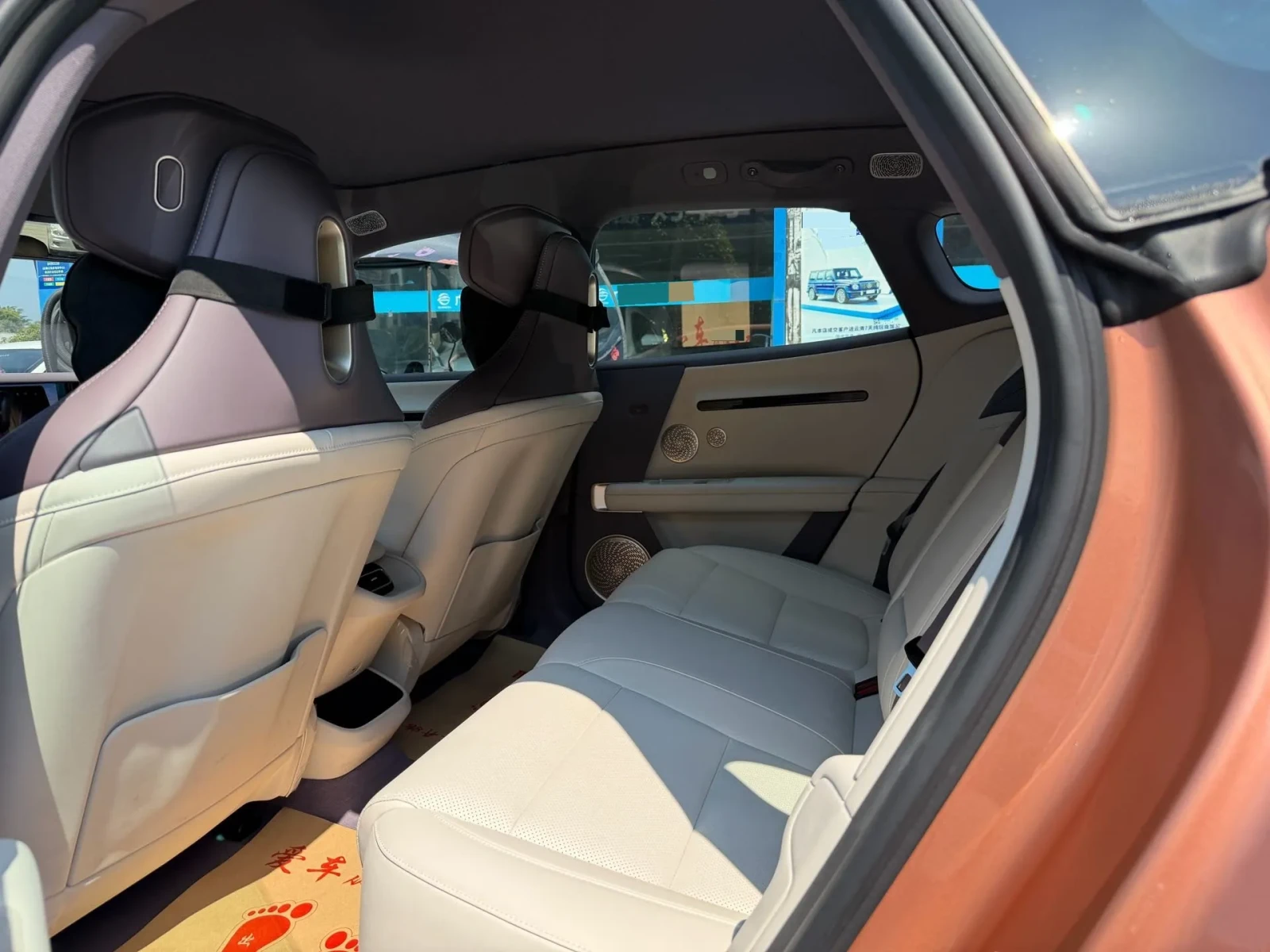 Avatr 06 T AWD 89.33KWH Performance Edition, снимка 11 - Автомобили и джипове - 56485758