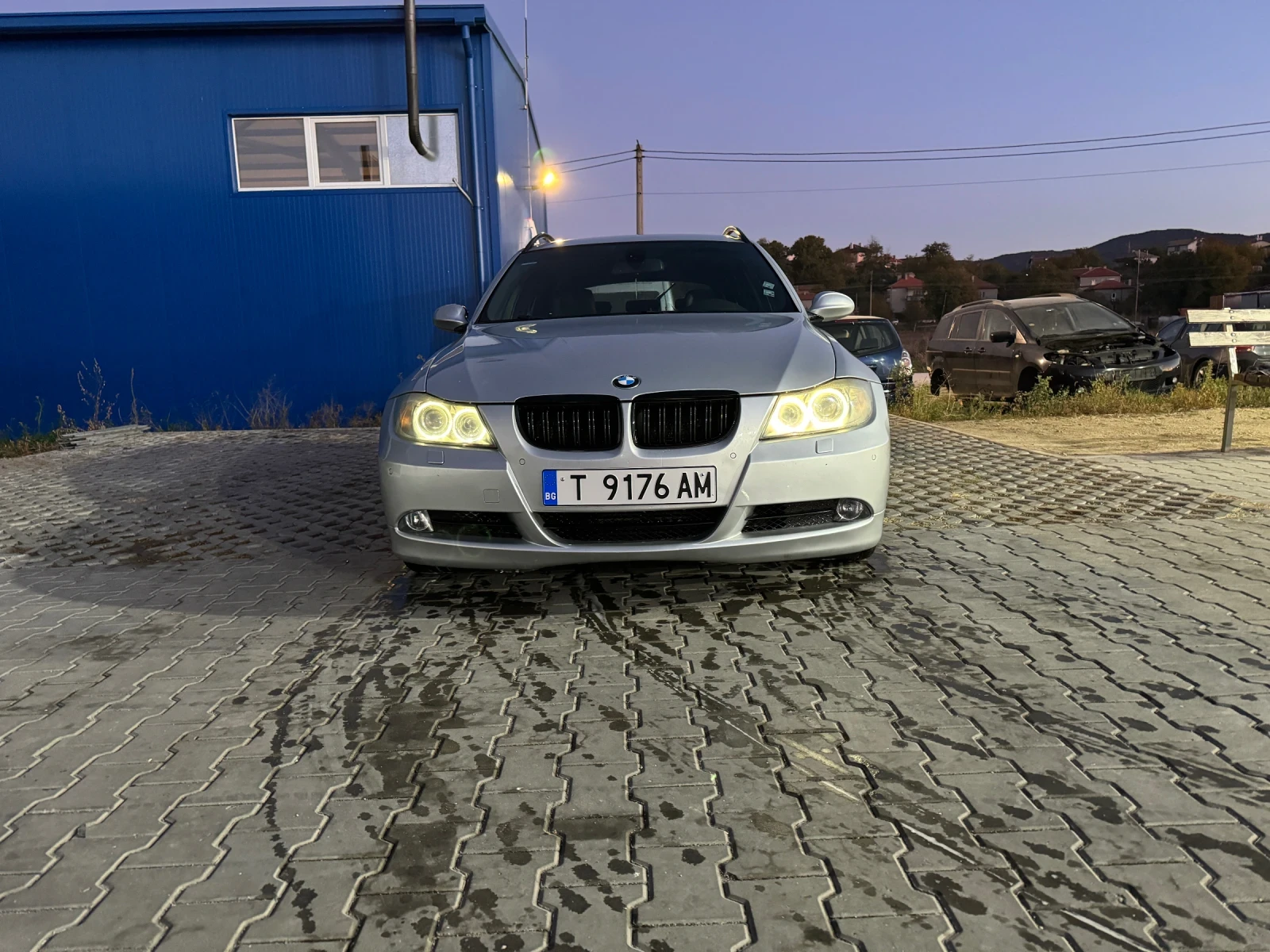 BMW 330, снимка 3 - Автомобили и джипове - 56521559