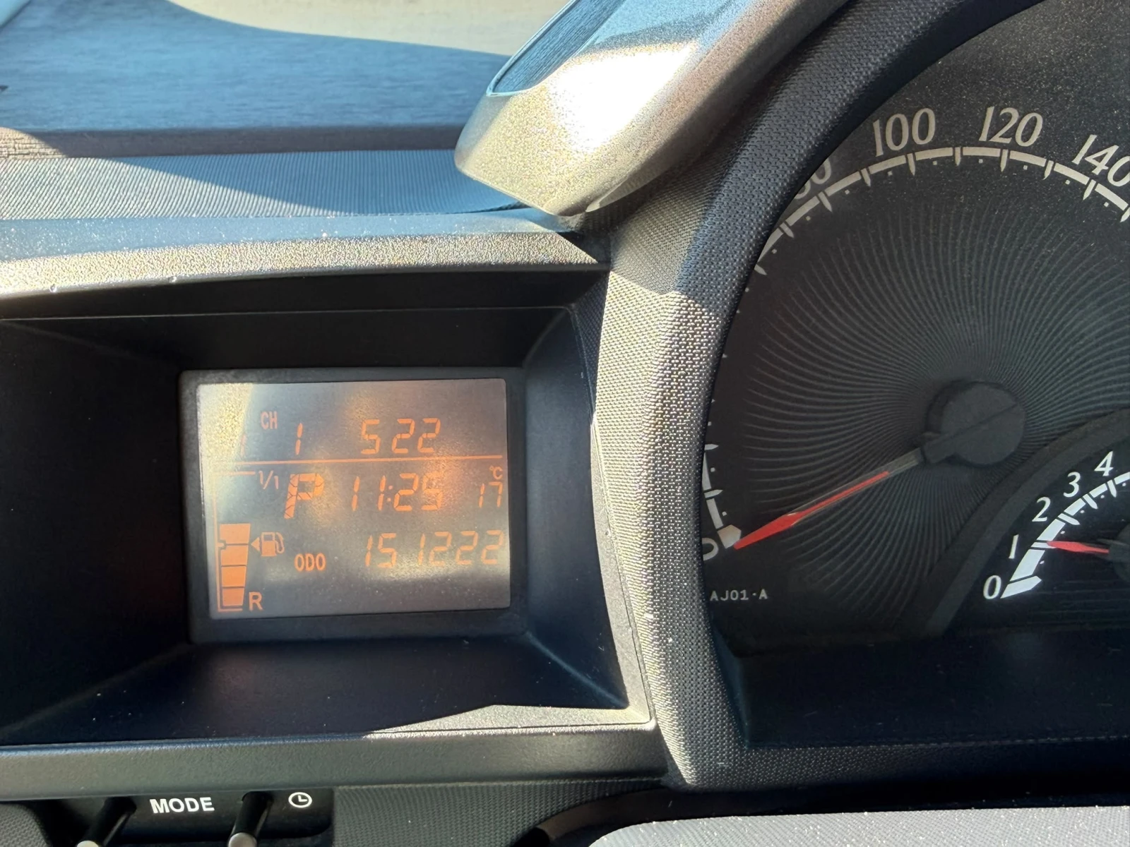 Toyota IQ / 1.0I / AUTOMAT /, снимка 13 - Автомобили и джипове - 56740746