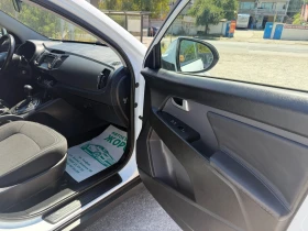 Kia Sportage 4x4 , АВТОМАТ, БЯЛА ПЕРЛА, снимка 9