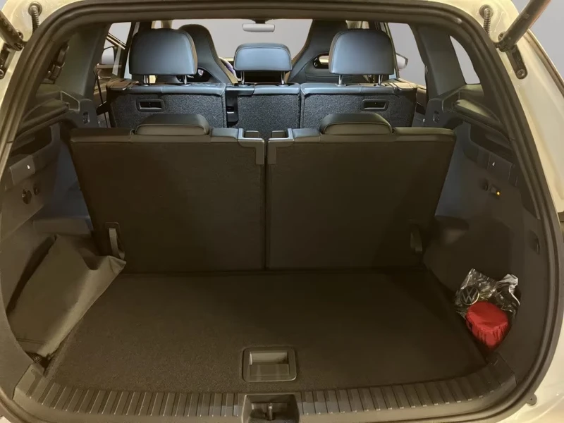 VW Tayron 2.0TDI/R-LINE/150HP/BACK-STYLE/ACC/NAVI/7S./860f, снимка 7 - Автомобили и джипове - 52170695