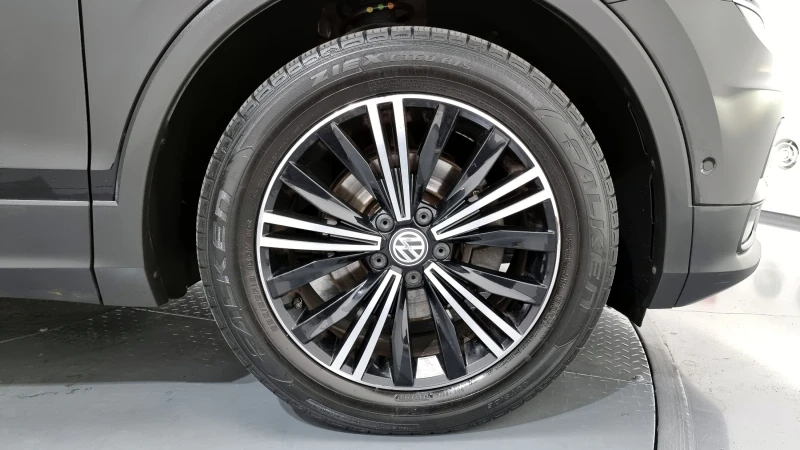 VW Tiguan 2.0TDI PRESTIGE , снимка 5 - Автомобили и джипове - 52534840