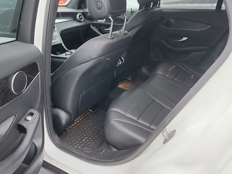Mercedes-Benz GLC 300 CARFAX АВТО КРЕДИТ , снимка 11 - Автомобили и джипове - 52726826