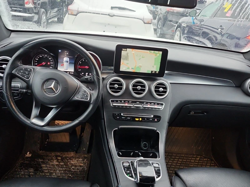 Mercedes-Benz GLC 300 CARFAX АВТО КРЕДИТ , снимка 9 - Автомобили и джипове - 52726826