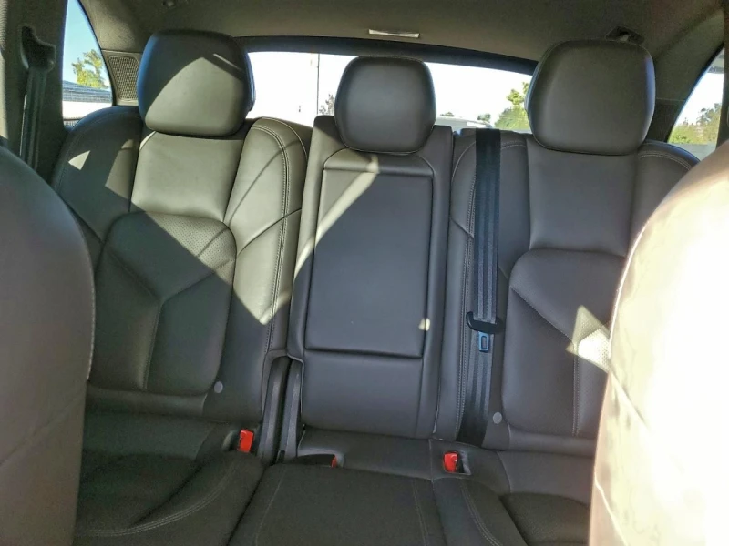 Porsche Cayenne, снимка 10 - Автомобили и джипове - 53041814