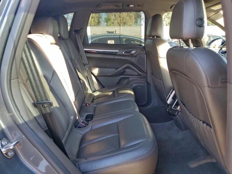 Porsche Cayenne, снимка 11 - Автомобили и джипове - 53041814