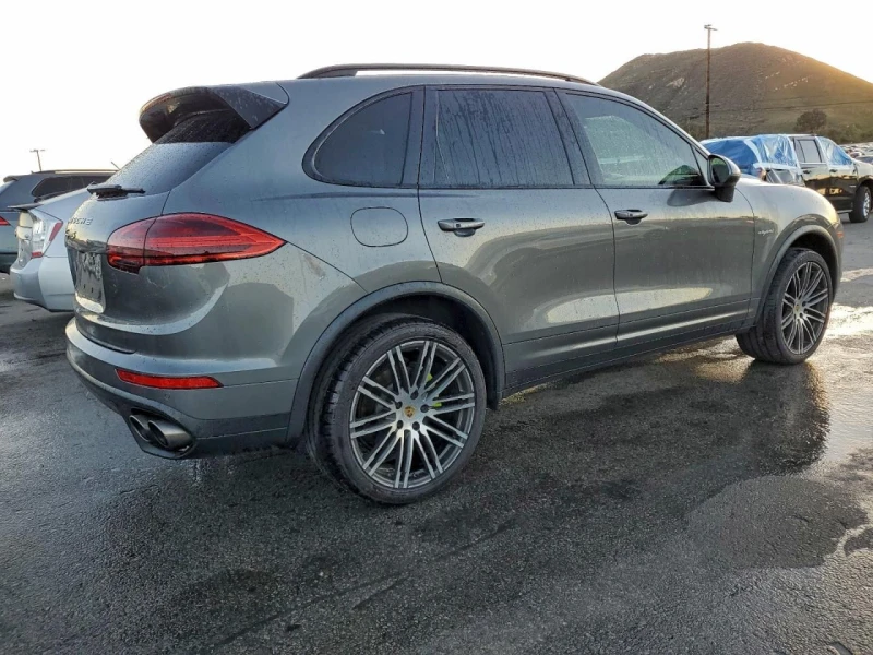 Porsche Cayenne, снимка 3 - Автомобили и джипове - 53041814