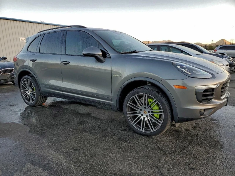 Porsche Cayenne, снимка 4 - Автомобили и джипове - 53041814