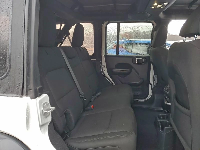 Jeep Wrangler 2.0L 4 4x4 w/Rear Wheel Drv, снимка 3 - Автомобили и джипове - 53168642