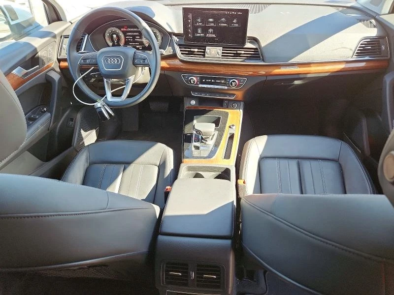 Audi Q5, снимка 8 - Автомобили и джипове - 54791128