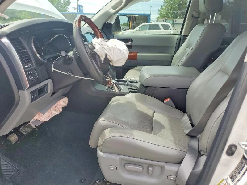Toyota Sequoia PLATINUM * CARFAX * CARFAX * , снимка 7 - Автомобили и джипове - 55123198