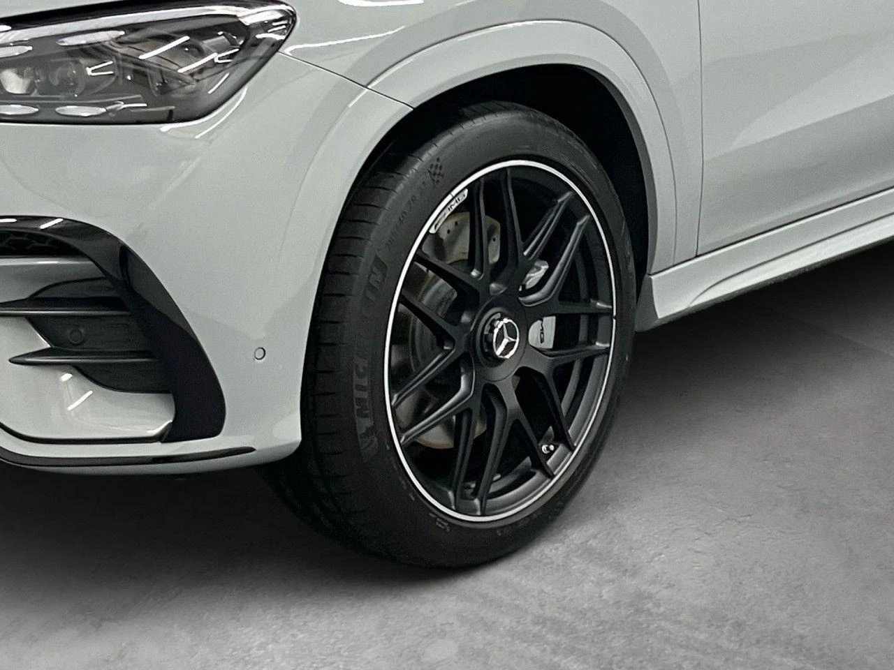 Mercedes-Benz GLE 53 4MATIC AMG/COUPE/FACELIFT/BURM/NIGHT/HEAD UP/PANO/ - изображение 3