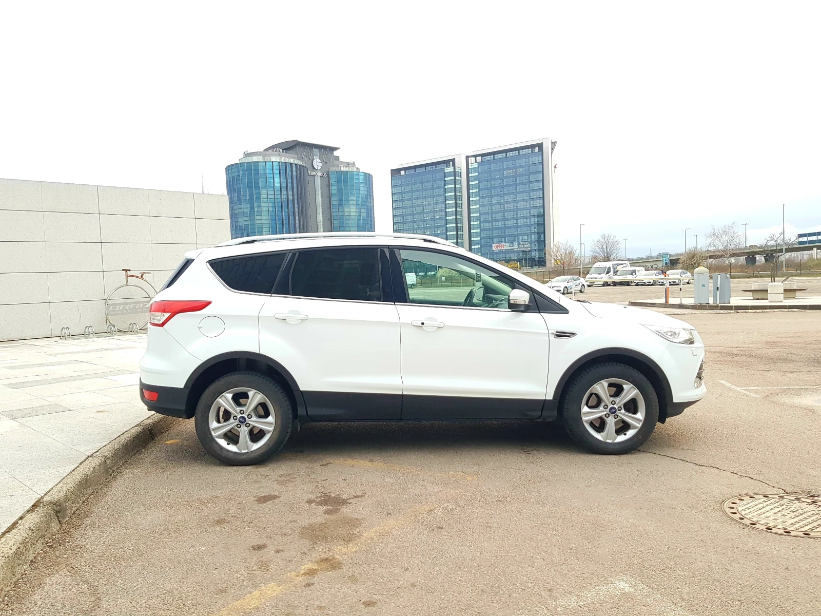 Ford Kuga  - изображение 4