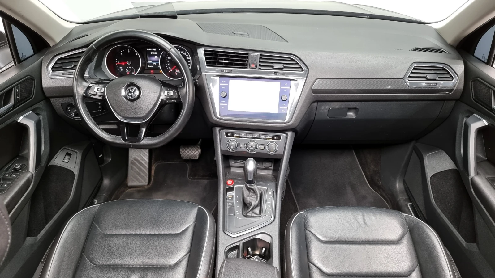 VW Tiguan 2.0TDI PRESTIGE  - изображение 6